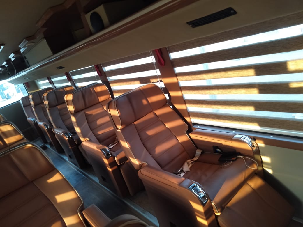 luxury tempo traveler seat